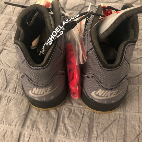 Jordan 5 Retro - Off-White - Picture 3 of 8